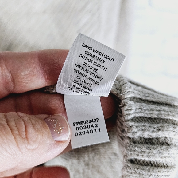 J. JILL | cotton linen blend v-neck long sleeve knit sweater - Picture 7 of 7